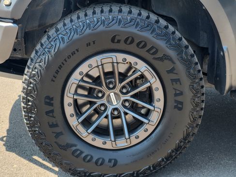 Used 2018 Ford F150 Raptor w/ Equipment Group 802A Luxury AWD/4WD image 10