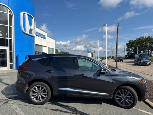 Used 2020 Acura RDX w/ Technology Package AWD/4WD image 2