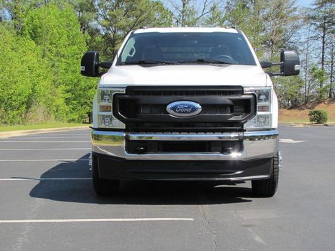 Used 2022 Ford F350 XL w/ Power Equipment Group image 10
