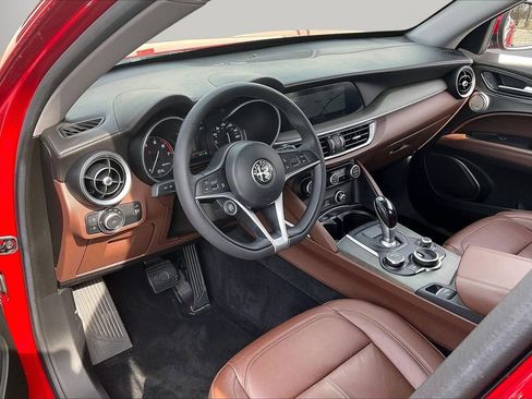 Used 2019 Alfa Romeo Stelvio Ti image 21