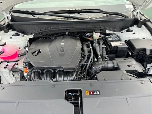 New 2026 Hyundai Tucson Limited FWD image 13