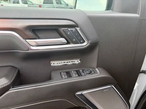 Used 2024 GMC Sierra 1500 Denali w/ Technology Package AWD/4WD image 46