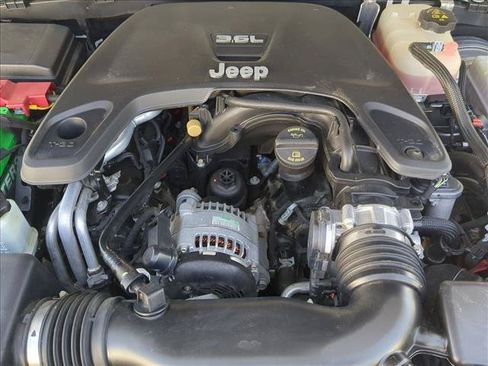 Used 2018 Jeep Wrangler Unlimited Sport S AWD/4WD image 23