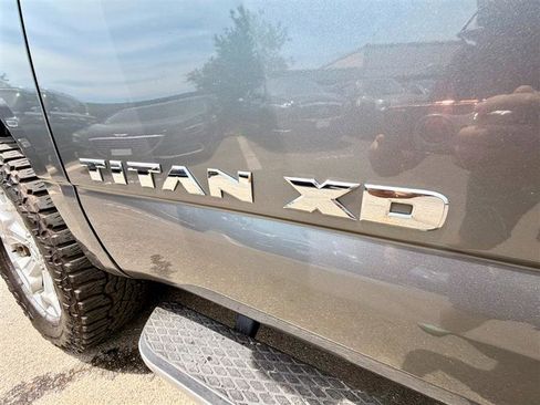 Used 2016 Nissan Titan SL AWD/4WD image 25