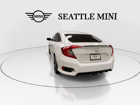 Used 2019 Honda Civic Sport image 9