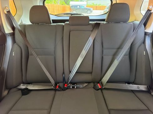 Used 2024 Nissan Rogue S FWD image 26