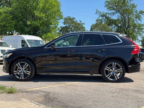 Used 2018 Volvo XC60 T5 Momentum w/ Convenience Package AWD/4WD image 3