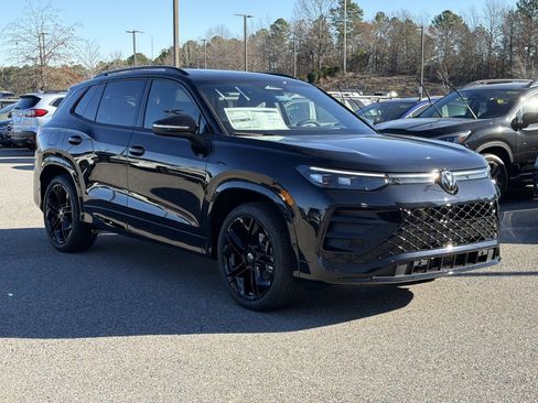 New 2026 Volkswagen Tiguan SE R-Line image 7