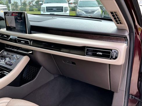 Used 2020 Lincoln Aviator Reserve image 17
