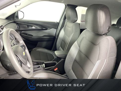 Used 2023 Chevrolet TrailBlazer LT image 17