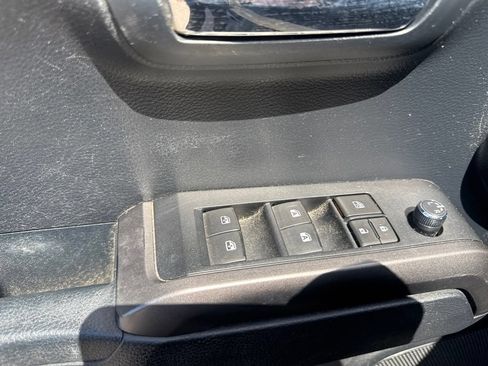 Used 2018 Toyota Tacoma TRD Sport RWD image 13