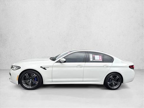 Used 2022 BMW M5 w/ Executive Package image 4