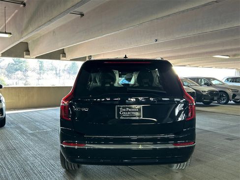 New 2026 Volvo XC90 T8 Plus image 3