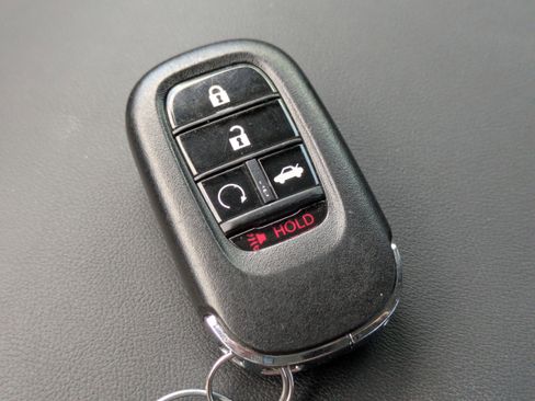 Used 2023 Honda Accord EX-L image 32