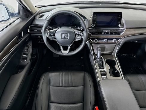 Used 2022 Honda Accord EX-L image 3