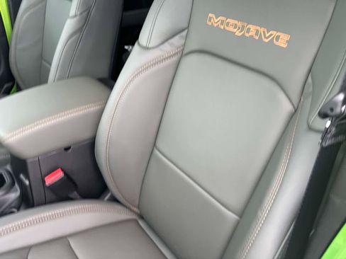 New 2025 Jeep Gladiator Mojave w/ Convenience Group image 27