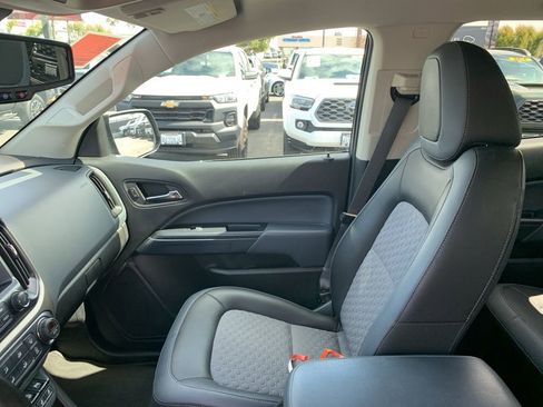 Used 2020 Chevrolet Colorado Z71 AWD/4WD image 15