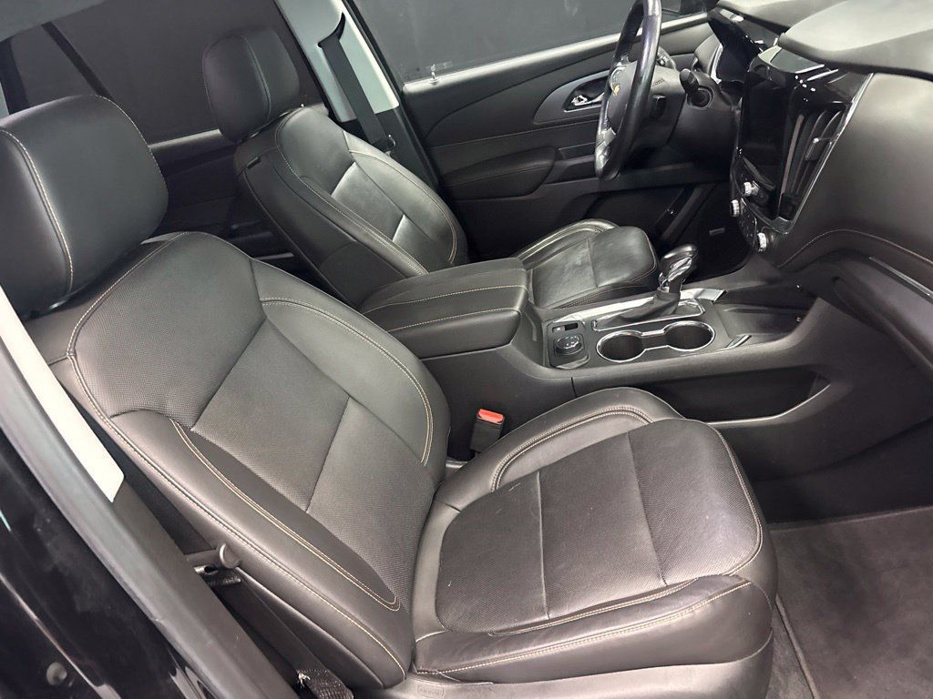 Used 2021 Chevrolet Traverse Premier AWD/4WD image 14