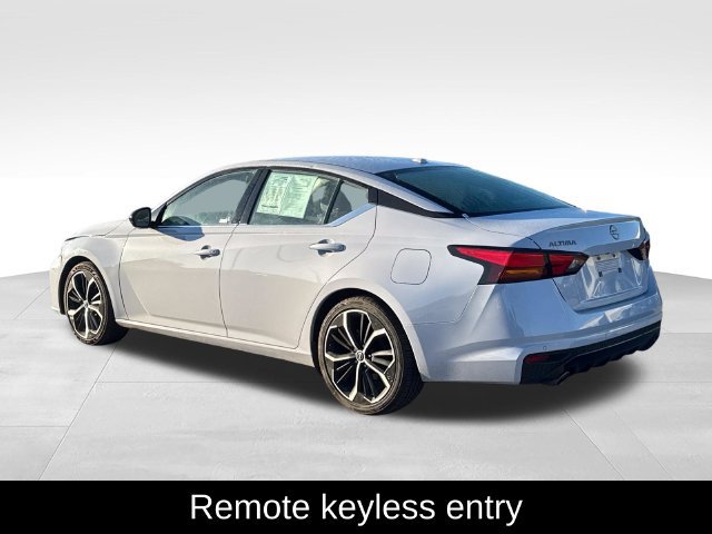 Used 2024 Nissan Altima 2.5 SR FWD image 5