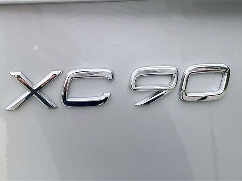 Used 2019 Volvo XC90 T6 Momentum w/ Advanced Package AWD/4WD image 9
