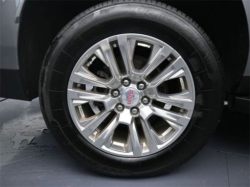 Used 2023 GMC Yukon Denali image 9