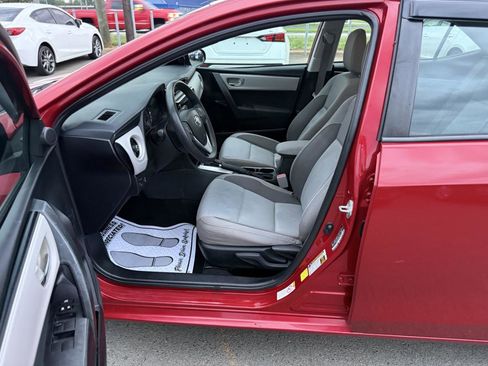 Used 2017 Toyota Corolla LE FWD image 9