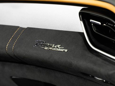 Used 2024 Ferrari Roma Spider image 42