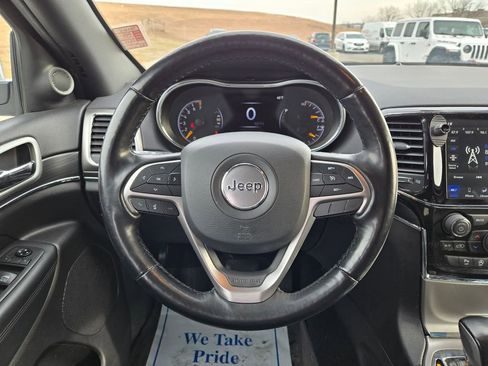 Used 2021 Jeep Grand Cherokee Limited image 19