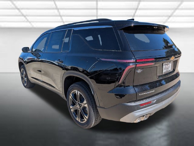 New 2027 Chevrolet Traverse LT w/ Sun and Wheel Package FWD image 2