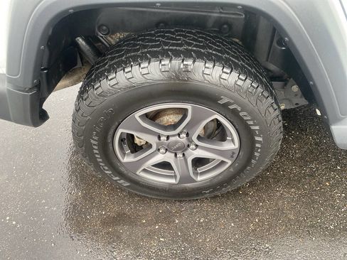 Used 2018 Jeep Wrangler Unlimited Sport S image 14