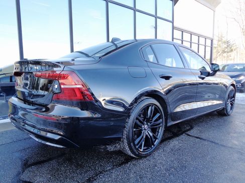 Used 2023 Volvo S60 B5 Plus w/ Climate Package image 5