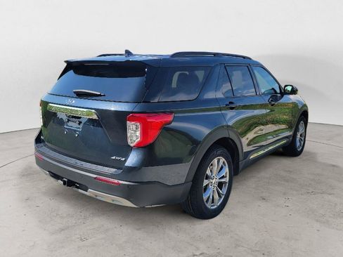 Used 2023 Ford Explorer XLT w/ Equipment Group 202A AWD/4WD image 10