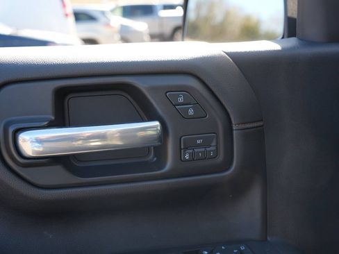 Used 2020 GMC Sierra 1500 AT4 w/ AT4 Premium Package AWD/4WD image 18