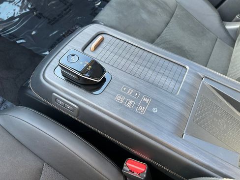 Used 2023 Nissan Ariya FWD image 22