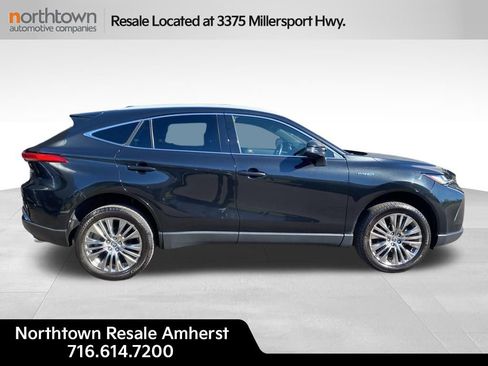 Used 2021 Toyota Venza XLE w/ Softex Package image 3