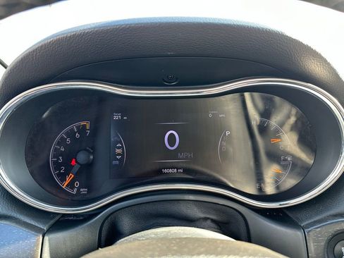 Used 2016 Jeep Grand Cherokee Limited image 18