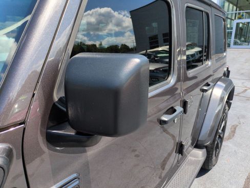 Used 2025 Jeep Wrangler Unlimited Sahara AWD/4WD image 10