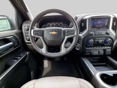 Used 2020 Chevrolet Silverado 1500 LTZ w/ LTZ Texas Edition RWD image 6