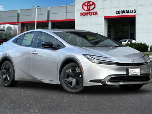 New 2026 Toyota Prius Plug-In Hybrid image 2