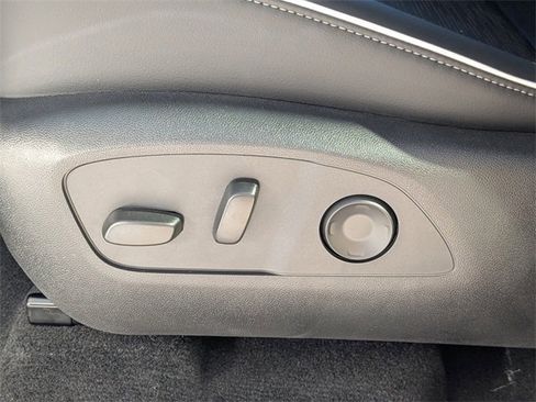 New 2025 Buick Enclave Sport Touring w/ Power Package image 22