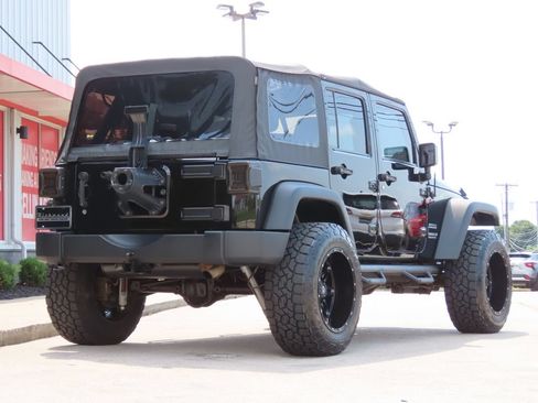 Used 2014 Jeep Wrangler Unlimited Sport AWD/4WD image 5