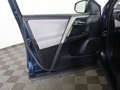 Used 2017 Toyota RAV4 XLE FWD image 21
