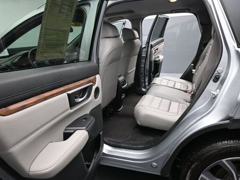Used 2022 Honda CR-V Touring image 16