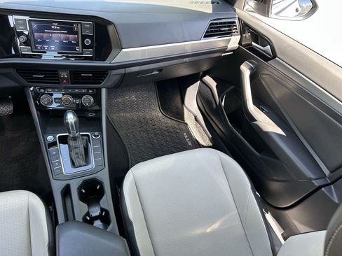 Used 2019 Volkswagen Jetta R-Line w/ R-Line Cold Weather Package FWD image 14