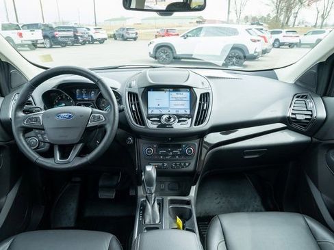 Used 2019 Ford Escape Titanium image 29