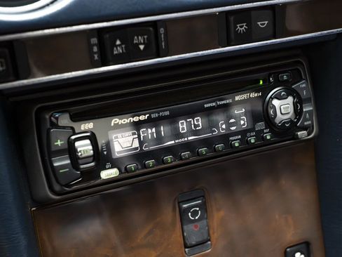 Used 1988 Mercedes-Benz 560 SL image 28