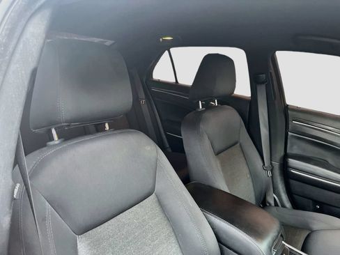 Used 2022 Chrysler 300 Touring w/ Sport Appearance Package RWD image 25