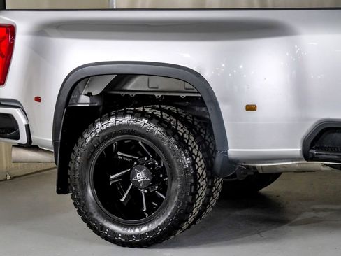 Used 2021 Chevrolet Silverado 3500 High Country w/ Snow Plow Prep/Camper Package image 7