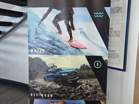 Used 2018 Ford F150 Raptor w/ Equipment Group 802A Luxury image 14