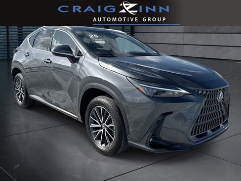 Used 2025 Lexus NX 250 FWD w/ Towing Package (2000 Lbs) image 1